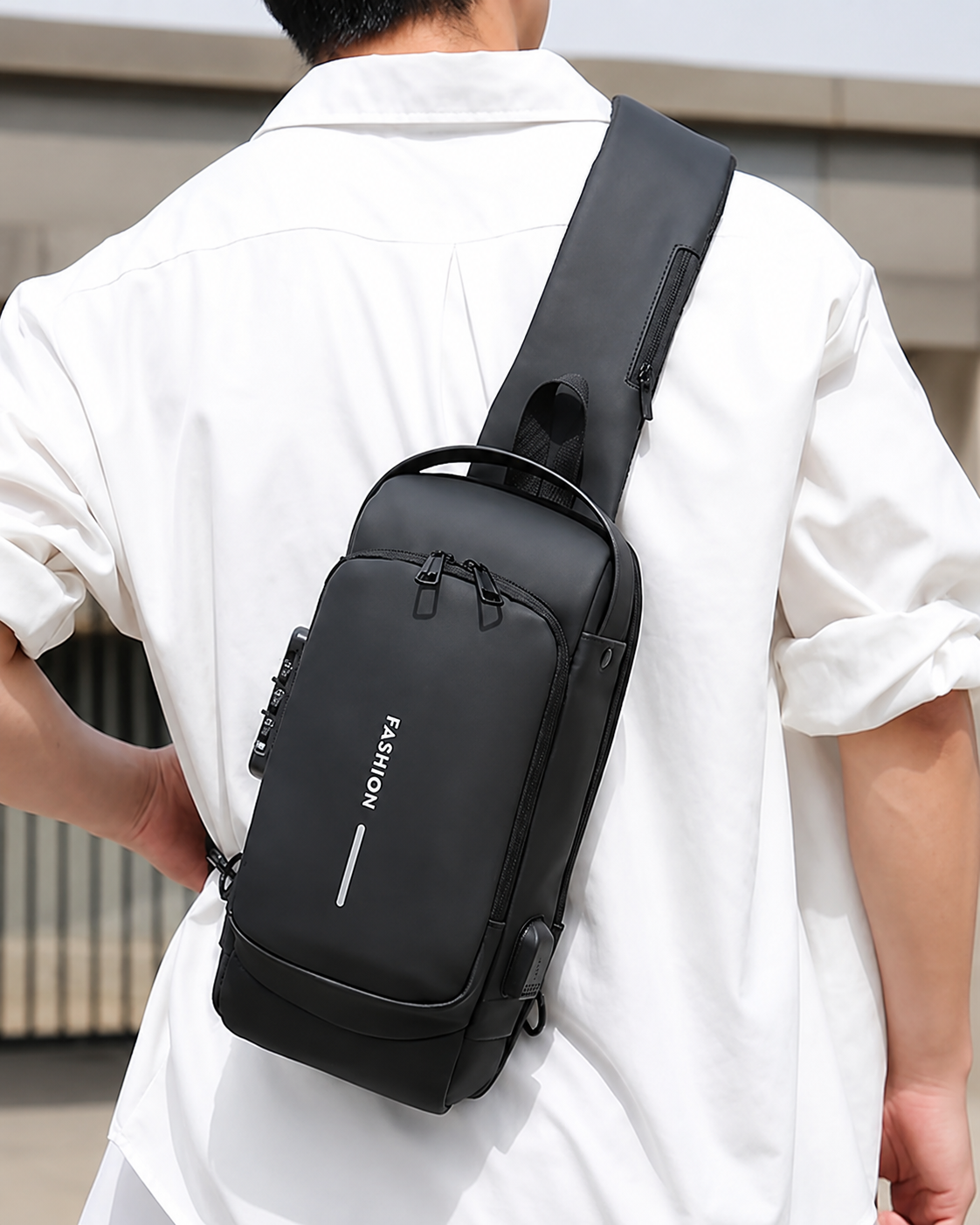 Smart USB Charging Shoulder Bag – Stylish, Compact & Travel Ready 🎒🔌